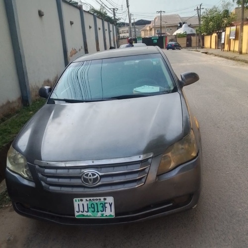 Nigerian Used Toyota Avalon 2007 for Sale In Lagos