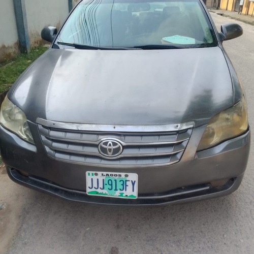 Nigerian Used Toyota Avalon 2007 for Sale In Lagos