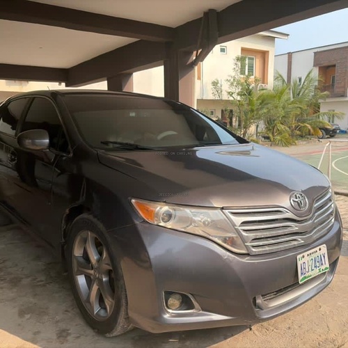 Grey Toyota Venza 2010 for Sale In Lagos