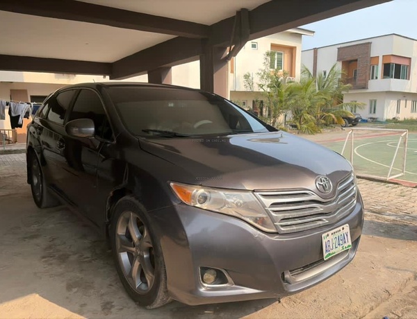 Grey Toyota Venza 2010 for Sale In Lagos