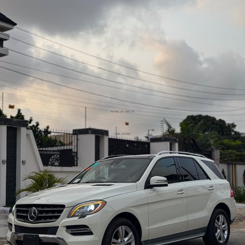 Foreign Used 2013 Mercedes Benz ML350 for Sale In Abuja image
