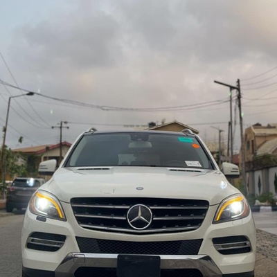 Foreign Used 2013 Mercedes Benz ML350 for Sale In Abuja