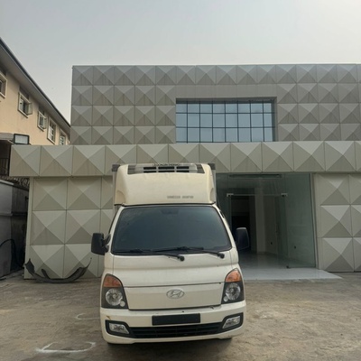 Hyundai Porter II Refrigerated Cooling Truck for Sale In Lagos