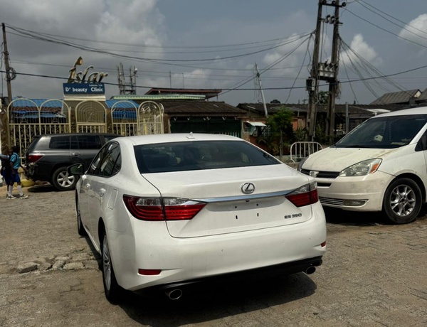 Foreign Used  Lexus ES350 2013 for Sale In Lagos