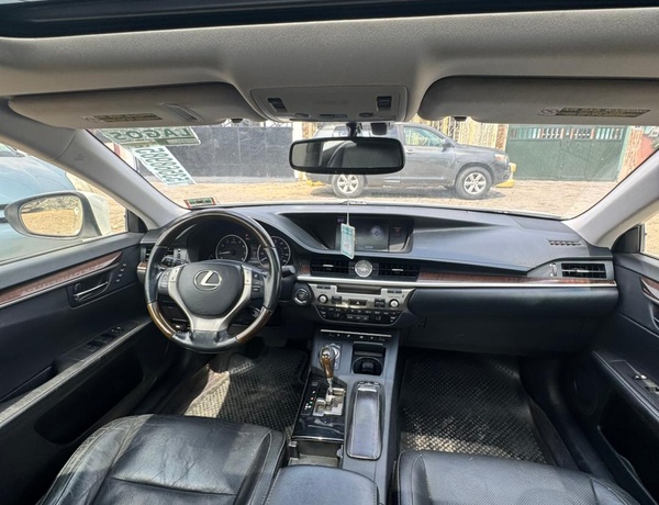 Foreign Used  Lexus ES350 2013 for Sale In Lagos