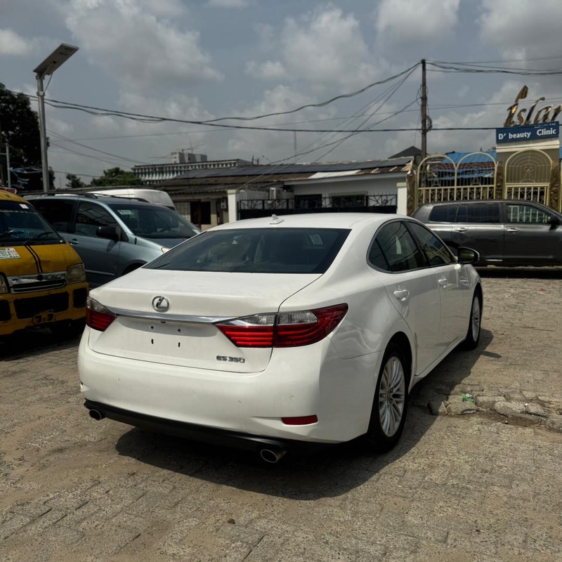 Foreign Used  Lexus ES350 2013 for Sale In Lagos image