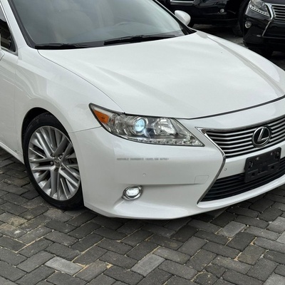 Lexus car