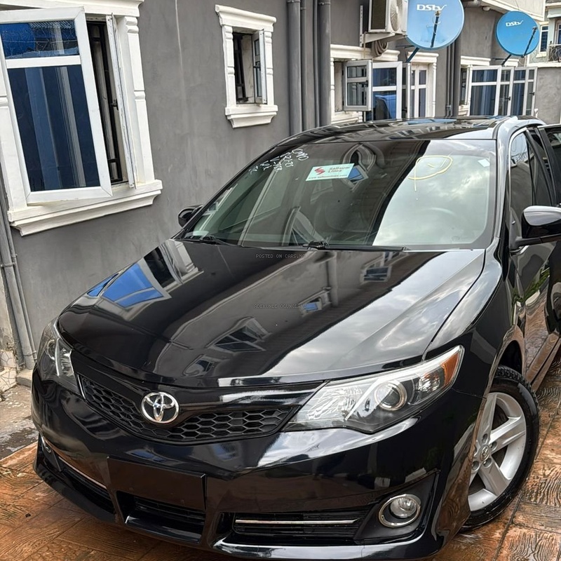 Foreign Used Toyota Camry SE 2014 for Sale In Lagos image