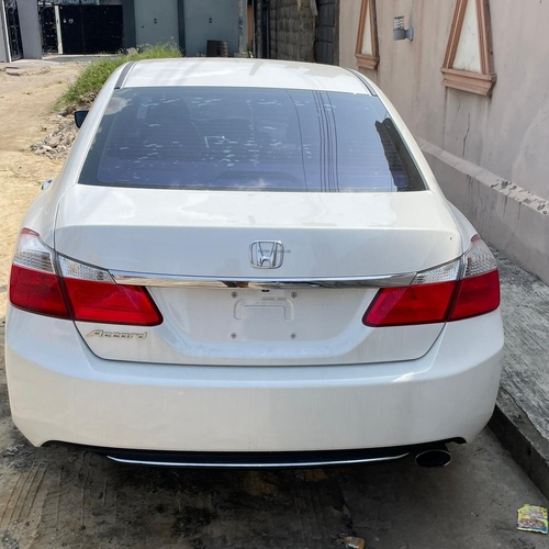FOREIGN USED 2015 HONDA ACCORD FOR SALE IN LAGOS