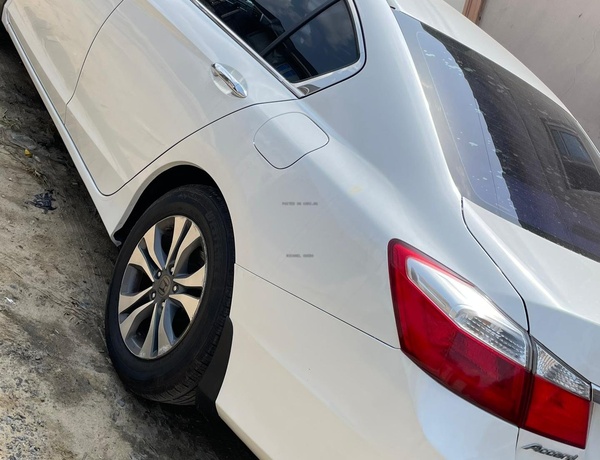 FOREIGN USED 2015 HONDA ACCORD FOR SALE IN LAGOS