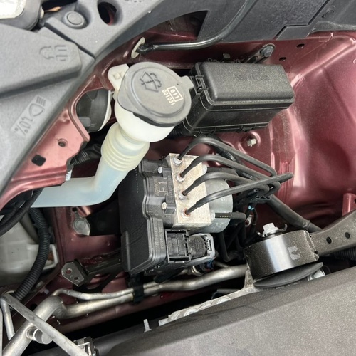 2017 Toyota HighlanderXLE AWD for Sale In Magodo Lagos State
