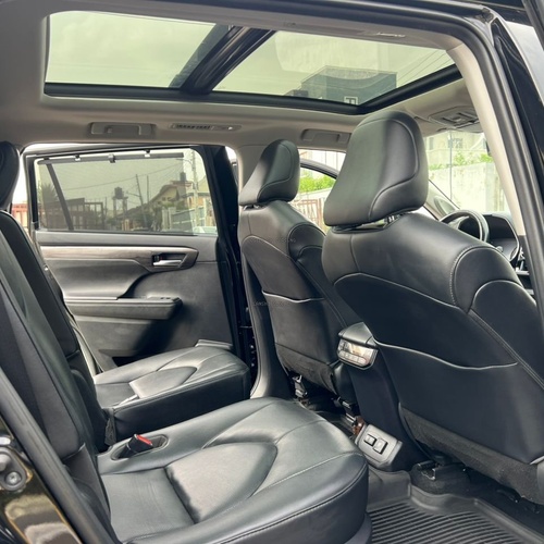 2020 TOYOTA Highlander Platinum AWD for Sale In Lagos