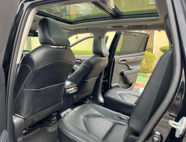 2020 TOYOTA Highlander Platinum AWD for Sale In Lagos
