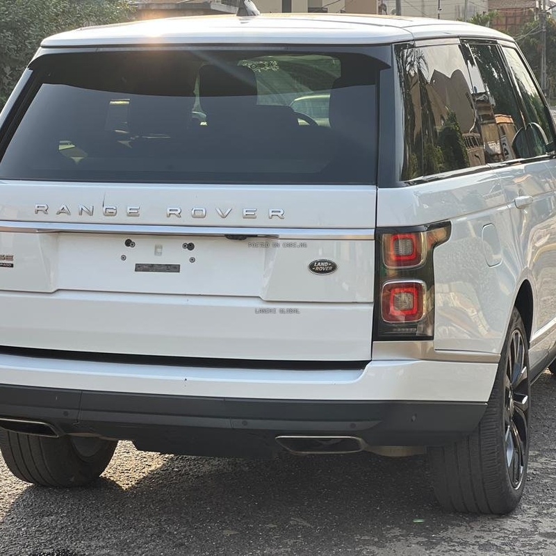2021 Range Rover Vogue P400 HSE for Sale In Lagos image