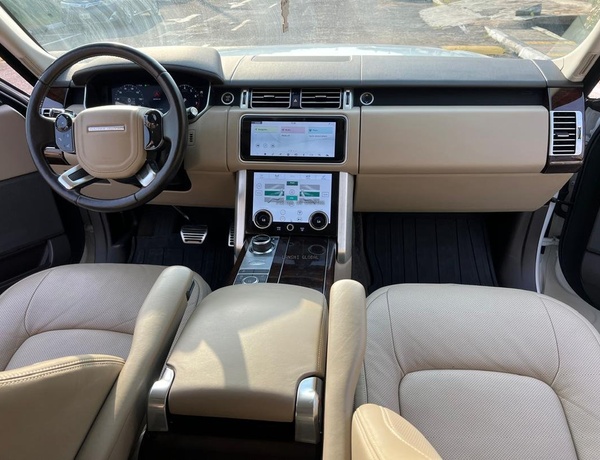 2021 Range Rover Vogue P400 HSE for Sale In Lagos