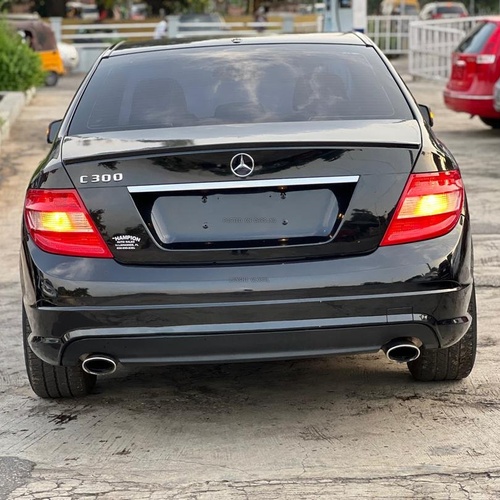 Foreign Used 2010 Mercedes-Benz C300 for Sale In Lagos