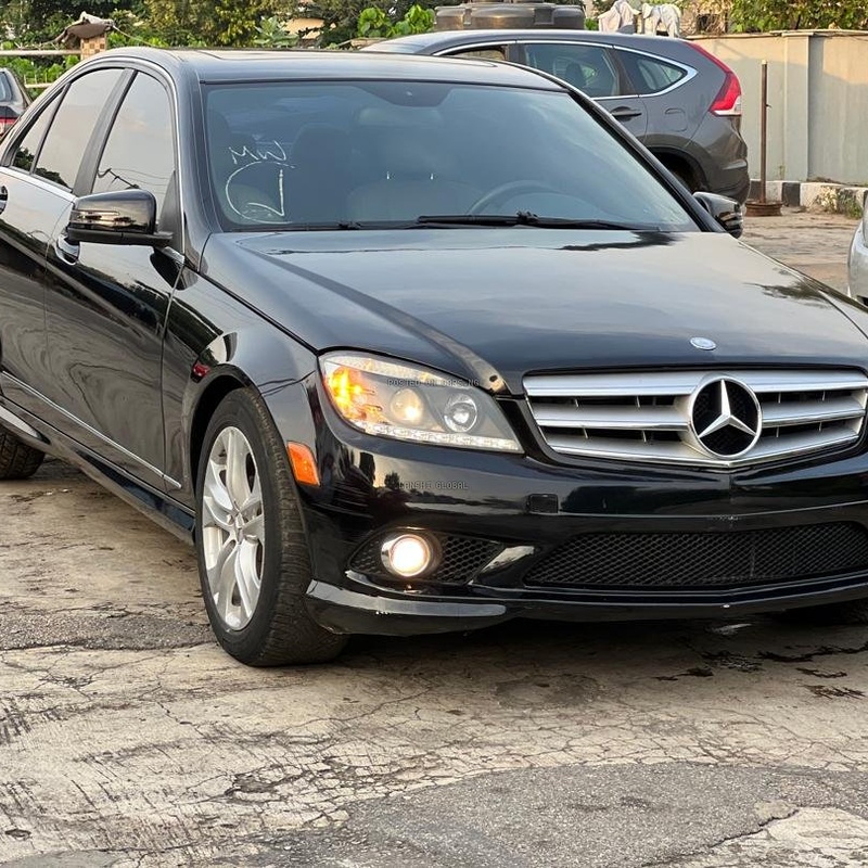 Foreign Used 2010 Mercedes-Benz C300 for Sale In Lagos image