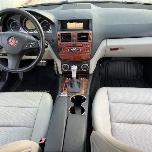 Foreign Used 2010 Mercedes-Benz C300 for Sale In Lagos