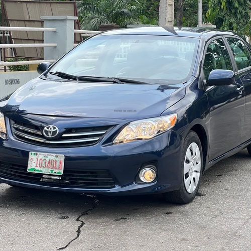 Foreign Used 2011 Toyota Corolla LE for Sale In Lagos