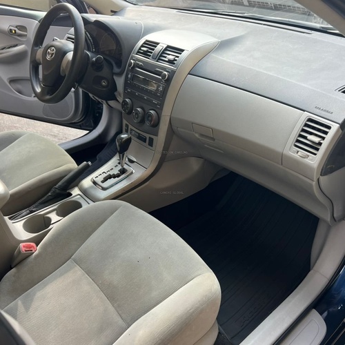 Foreign Used 2011 Toyota Corolla LE for Sale In Lagos