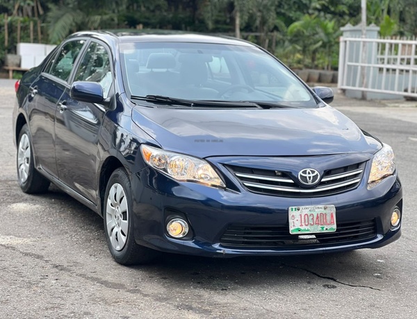 Foreign Used 2011 Toyota Corolla LE for Sale In Lagos