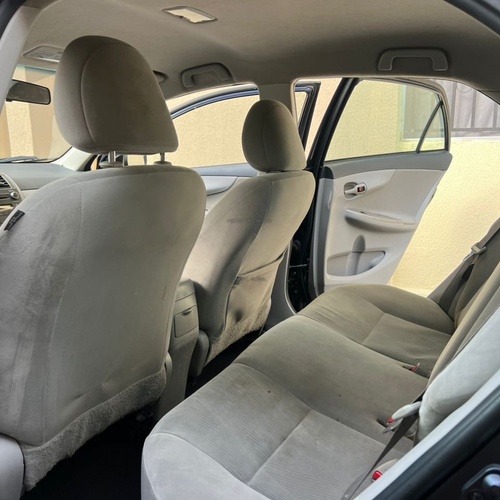 Foreign Used 2011 Toyota Corolla LE for Sale In Lagos