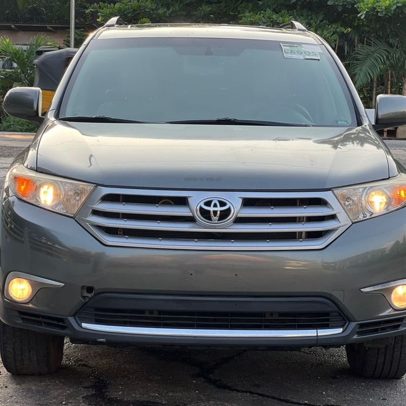Foreign Used 2011 Toyota Highlander Sport for Sale In Lagos image