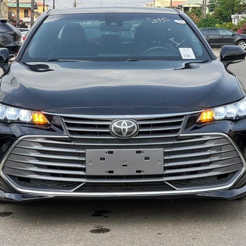 Foreign Used 2019 Toyota Avalon XLE for Sale In Lagos