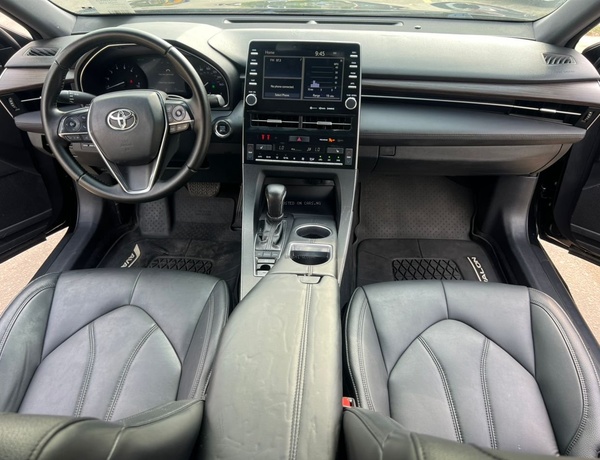 Foreign Used 2019 Toyota Avalon XLE for Sale In Lagos