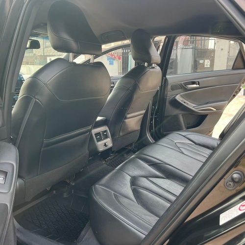 Foreign Used 2019 Toyota Avalon XLE for Sale In Lagos
