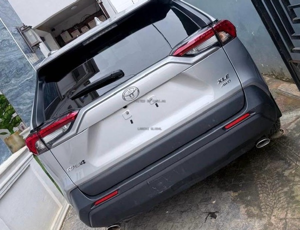 Foreign Used 2024 Toyota RAV4 XLE AWD for Sale In Lagos