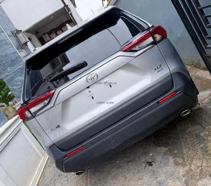 Foreign Used 2024 Toyota RAV4 XLE AWD for Sale In Lagos image