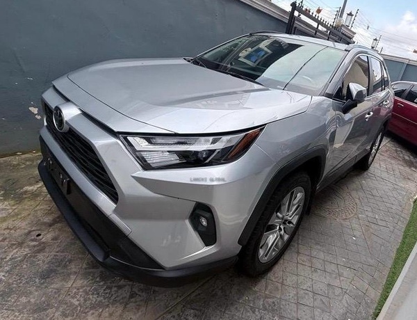 Foreign Used 2024 Toyota RAV4 XLE AWD for Sale In Lagos