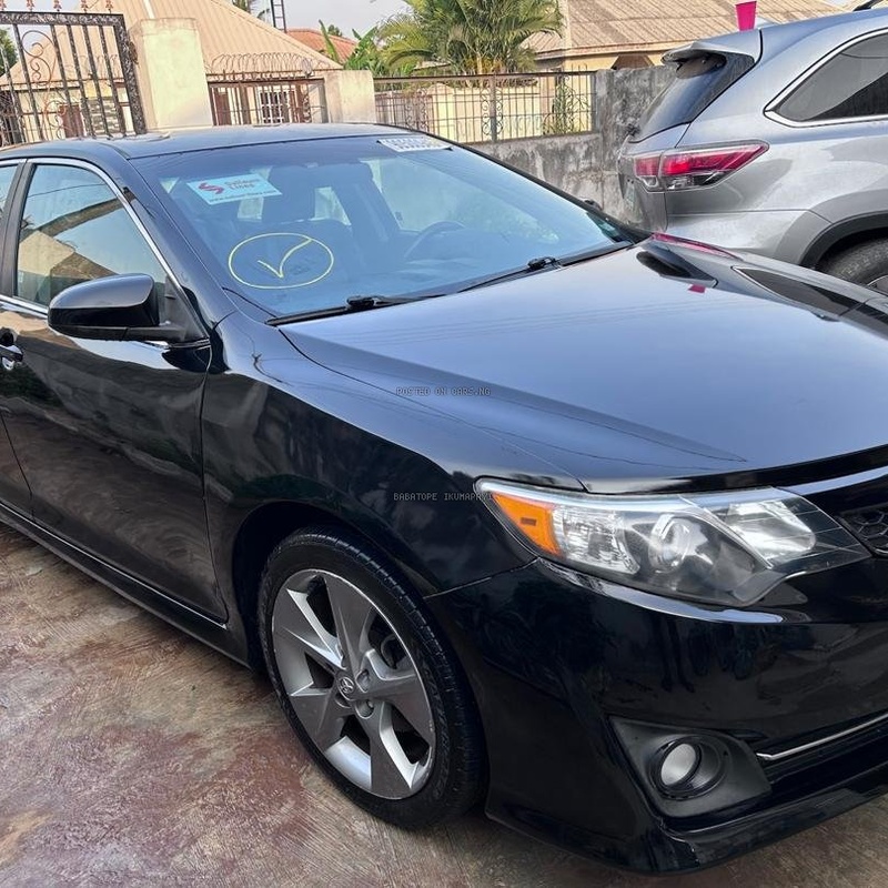 Foreign Used Toyota Camry 2014 for Sale In Owode Ogun State image