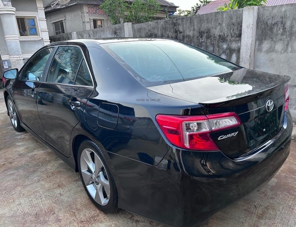 Foreign Used Toyota Camry 2014 for Sale In Owode Ogun State