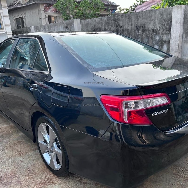 Foreign Used Toyota Camry 2014 for Sale In Owode Ogun State image