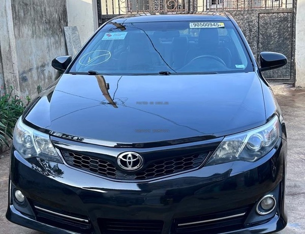 Foreign Used Toyota Camry 2014 for Sale In Owode Ogun State