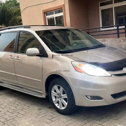 Toyota Sienna 2018 for Sale In Ogun State