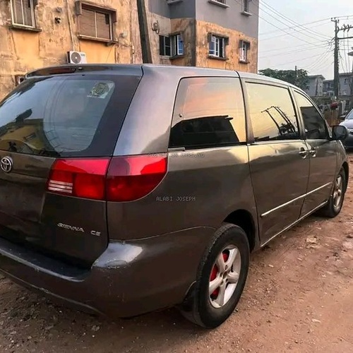 Toyota Sienna 2005 for Sale In Lagos State