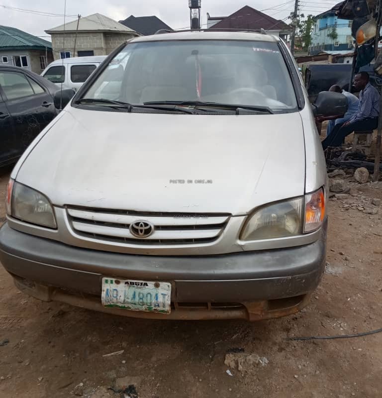 Toyota Sienna 2001 For Sale In Mushin Lagos image