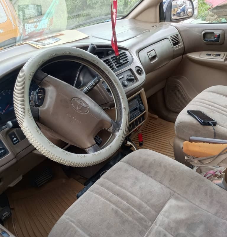 Toyota Sienna 2001 For Sale In Mushin Lagos image