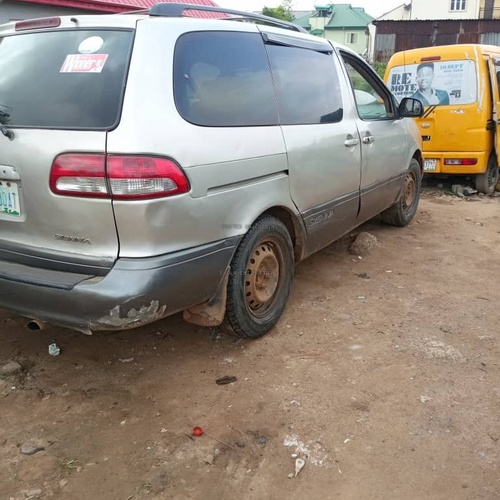 Toyota Sienna 2001 For Sale In Mushin Lagos
