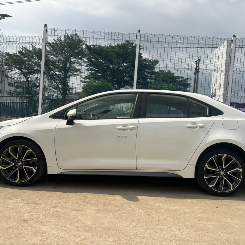 Foreign-Used 2020 Toyota Corolla for Sale In Lagos image