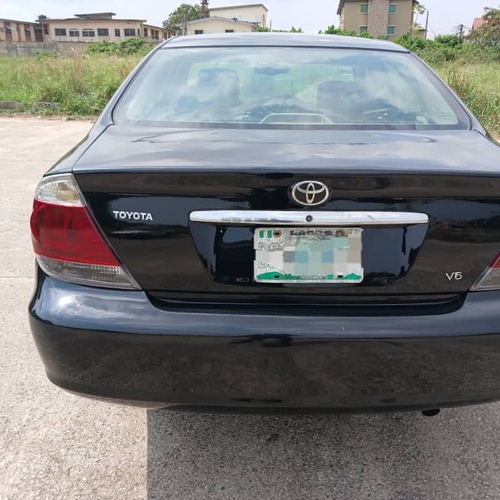 Toyota Camry 2004 V6 for Sale In Lagos