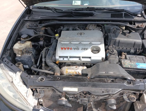 Toyota Camry 2004 V6 for Sale In Lagos