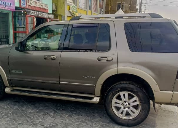 Ford Explorer 2006 for Sale In Lagos