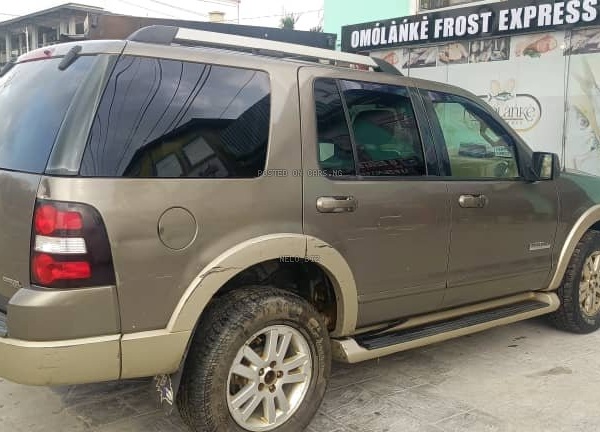 Ford Explorer 2006 for Sale In Lagos