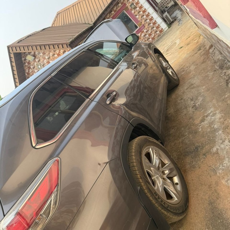 Toyota Highlander 2015 for Sale In Lagos image