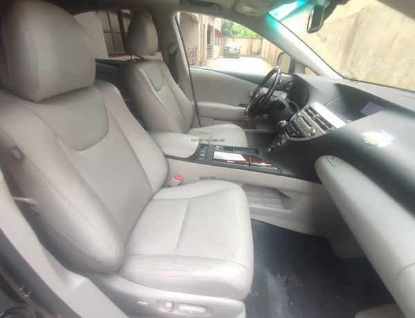 Foreign Used Lexus RX350 2010 for Sale In Lagos
