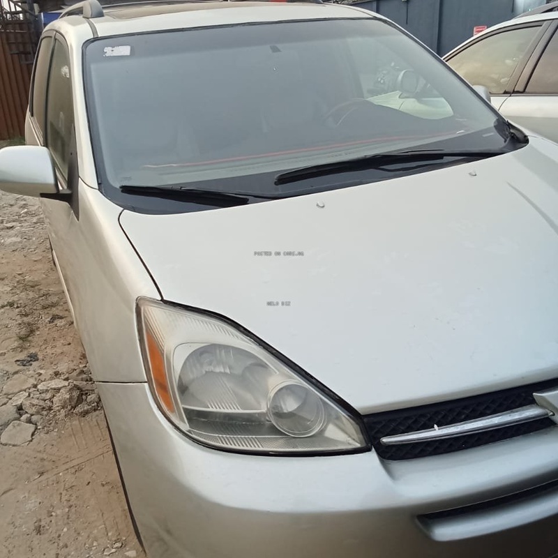 Toyota Sienna 2005 for Sale In Lagos image